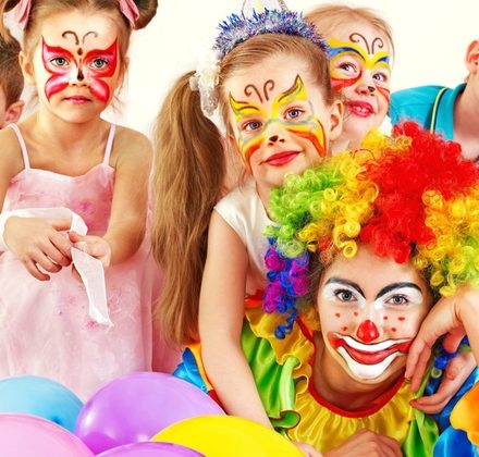 kids with facepaints